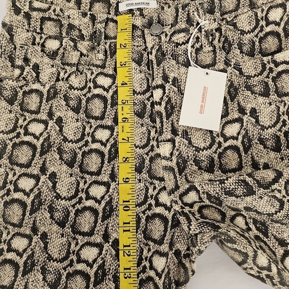 Good American Good Legs High Rise Snakeskin Jeans Sz 12 / 31 NWT - Picture 10 of 12